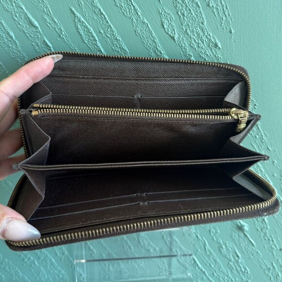 Louis Vuitton Damier Brown Checked Long Zip Wallet - Picture 2 of 9